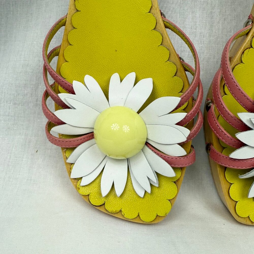 Moschino Cheap & Chic Vintage Platform Daisy Sandals with Wooden Heel, Size US 7 - Picture 11 of 13